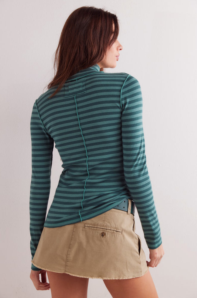 Good Good Turtleneck Stripe