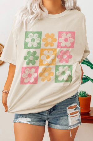 
                
                    Load image into Gallery viewer, Checkered Flower Retro Oversized T Shirt
                
            