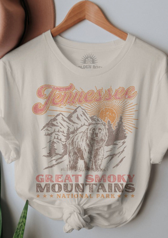 
                
                    Load image into Gallery viewer, Tennessee Smoky Mountains Retro Oversized T Shirt
                
            
